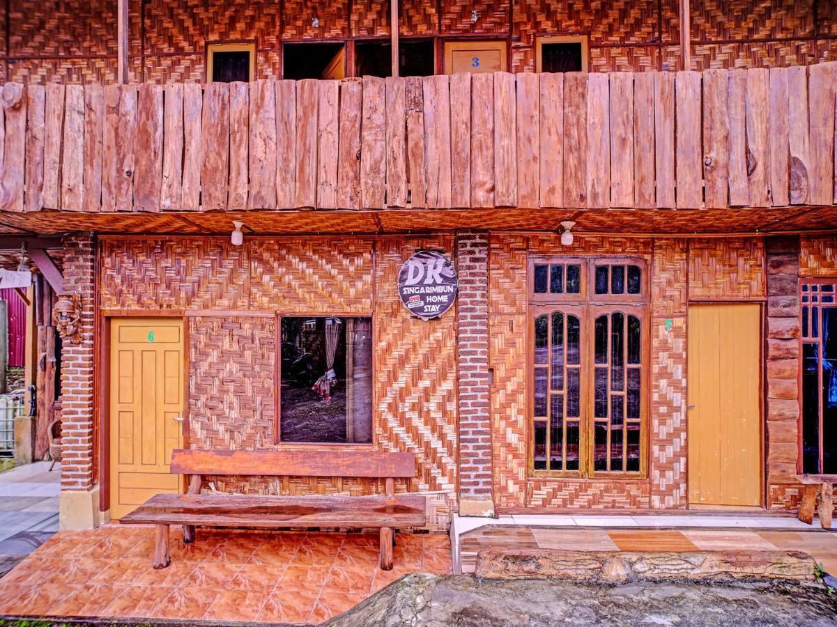 Oyo 90209 Dk Singarimbun Berastagi Homestay Екстериор снимка